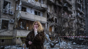 Rusia Serang Ibu Kota Ukraina, Jalanan Kiev Jadi Medan Tempur Kementerian Dalam Negeri Ukraina menyebut saat ini telah terjadi pertempuran di jalanan Kota Kiev.