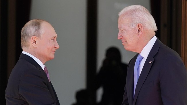 Presiden Amerika Serikat, Joe Biden, berniat akan mencabut status Rusia sebagai 'negara yang paling disukai,' pada hari ini, Jumat (11/3).