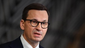 Polandia Bela PM Finlandia Pesta Liar: Dia Bahagia karena Gabung NATO