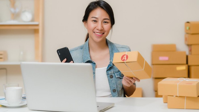 Berbisnis bisa jadi solusi untuk ibu rumah tanga yang tetap ingin memiliki penghasilan sendiri