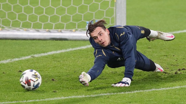 Pelatih Real Madrid, Carlo Ancelotti, menyatakan kondisi Andriy Lunin terpengaruh kabar perang Rusia Ukraina.