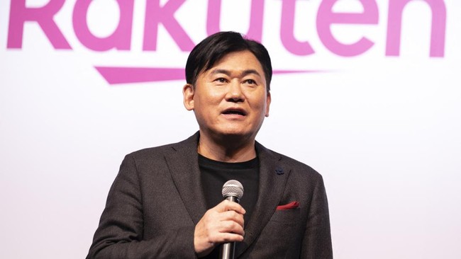 Miliarder Jepang Hiroshi "Mickey" Mikitani menyumbangkan 1 miliar yen ke Pemerintah Ukraina.