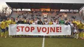 Egy dan Witan Ikut Protes Invasi Rusia ke Ukraina