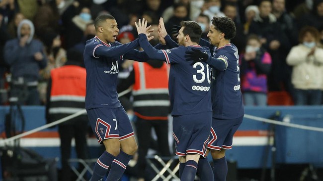 Paris Saint-Germain (PSG) sukses mengalahkan Saint Etienne dalam laga Ligue 1 di Parc des Princes, Minggu (27/2) dini hari WIB.