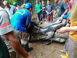 2 Pemotor Tertimpa Longsor Tebing 25 Meter di Kudus