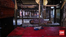 FOTO: Pedagang Daging Sapi di Pasar Minggu Mogok Jualan