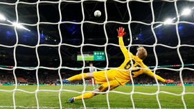 Tuchel Respons Kepa Gagal Tendang Penalti di Final Carabao Cup