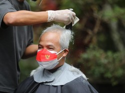 Ganjar Pranowo Tetiba Pangkas Habis Rambut Putihnya, Ada Apa?