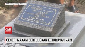 VIDEO: Geger Makam Bertuliskan Keturunan Nabi