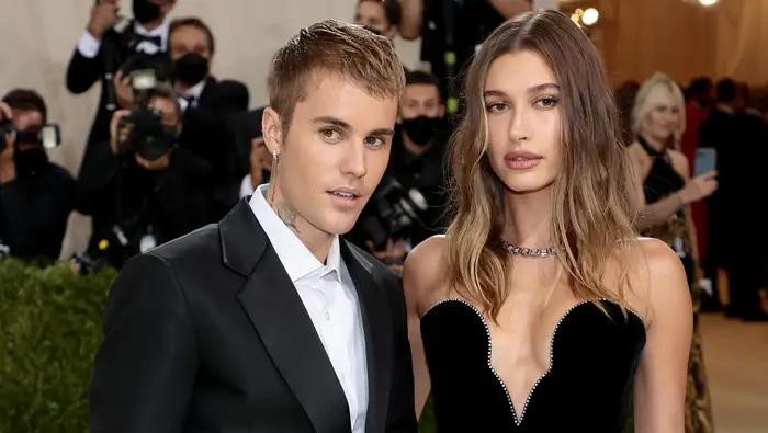 Hailey Bieber Dilarikan ke Rumah Sakit Akibat Penggumpalan Darah di Otak, Ini Penyebab dan Gejalanya! Hailey Bieber Dilarikan ke Rumah Sakit Akibat Penggumpalan Darah di Otak, Ini Penyebab dan Gejalanya!