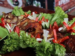 Menu Sultan di Kuningan, Sajian Ikan Arwana Rp 2 Juta Seporsi