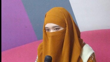 img-title Sindiran Menohok Inara Rusli ke Selingkuhan Virgoun