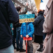 Invasi Rusia ke Ukraina: Pengungsi Asia dan Afrika Ungkap Adanya Diskriminasi di Perbatasan