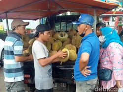 Pasar Wisata Cheng Hoo Ramai Kembali Usai Dirundung Kasus Durian Zonk