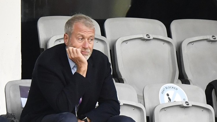 Roman Abramovich FILE - In this file photo dated Sunday, May 16, 2021, Chelsea soccer club owner Roman Abramovich attends the UEFA Women's Champions League final soccer match against FC Barcelona in Gothenburg, Sweden. British journalist Catherine Belton and her publisher are facing defamation claims from billionaire Chelsea Football Club owner Roman Abramovich and other wealthy Russians over a book entitled “Putin’s People”, about the rise of Russian President Vladimir Putin, according to reports Wednesday July 28, 2021. (AP Photo/Martin Meissner, FILE)
