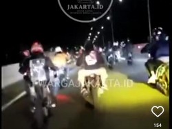 Rombongan Supermoto Masuk Tol Kelapa Gading-Pulo Gebang, Segini Dendanya