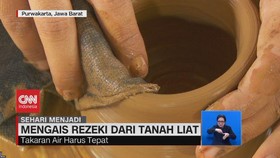 VIDEO: Sehari Menjadi Perajin Keramik