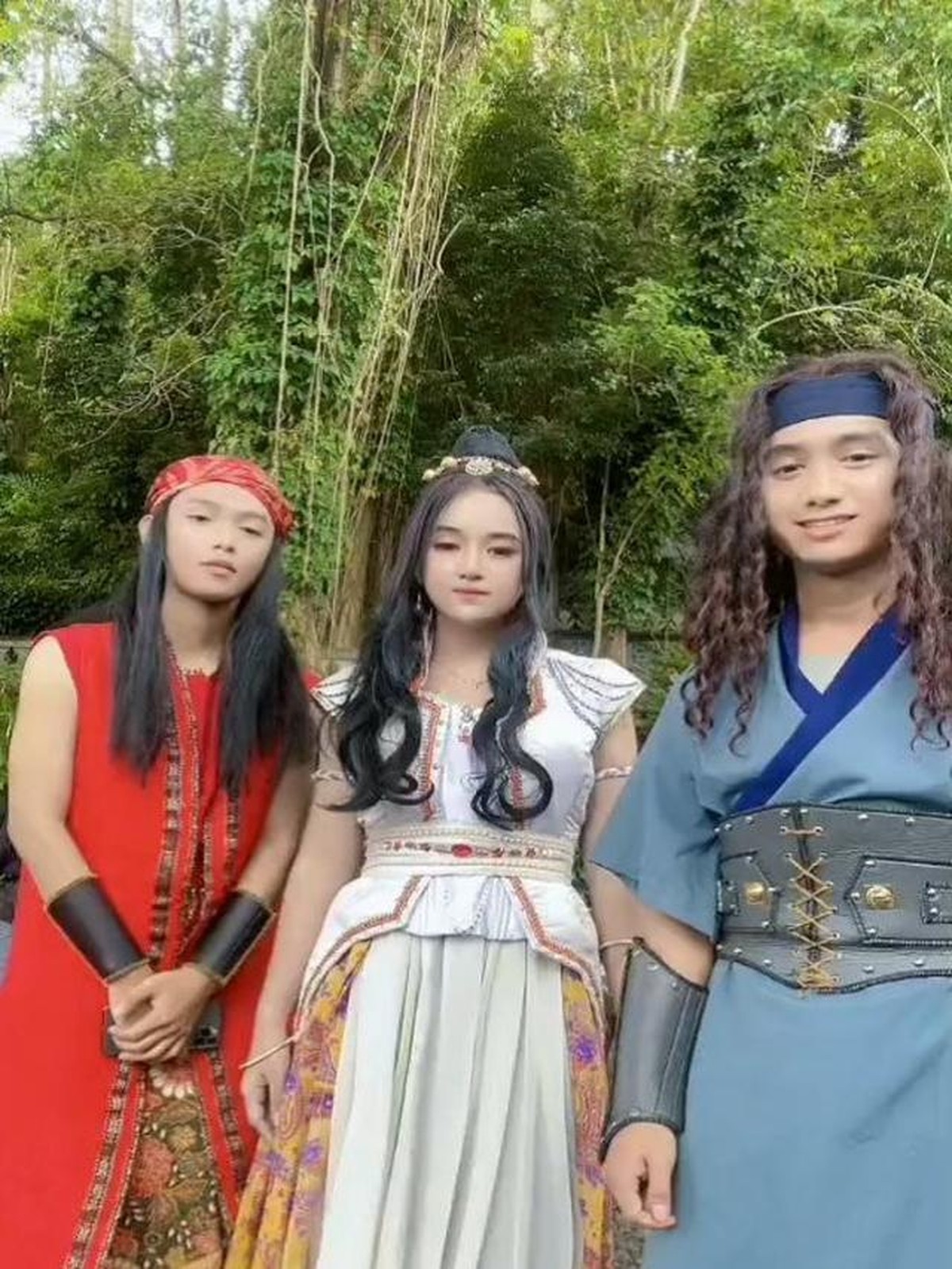 Bowo Alpenliebe mengembangkan kariernya main di sinetron Laga&comma; penampilan terbarunya pun jadi sorotan&period; Yuk&comma; intip potretnya&excl;