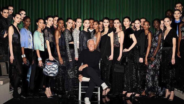 Giorgio Armani Adakan Fashion Show Tanpa Musik Sebagai Solidaritas untuk Ukraina