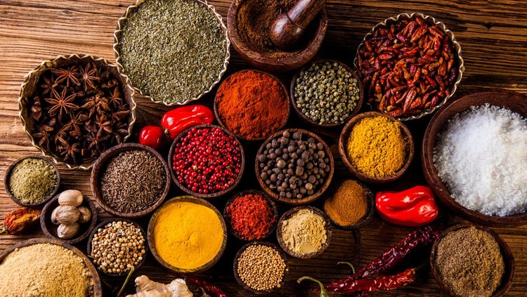Traditional oriental spices in Indonesian bowls