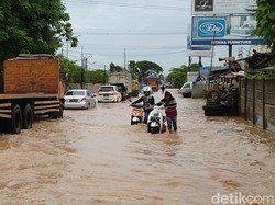 Duka di Serang Banten Kala Banjir di Mana-mana