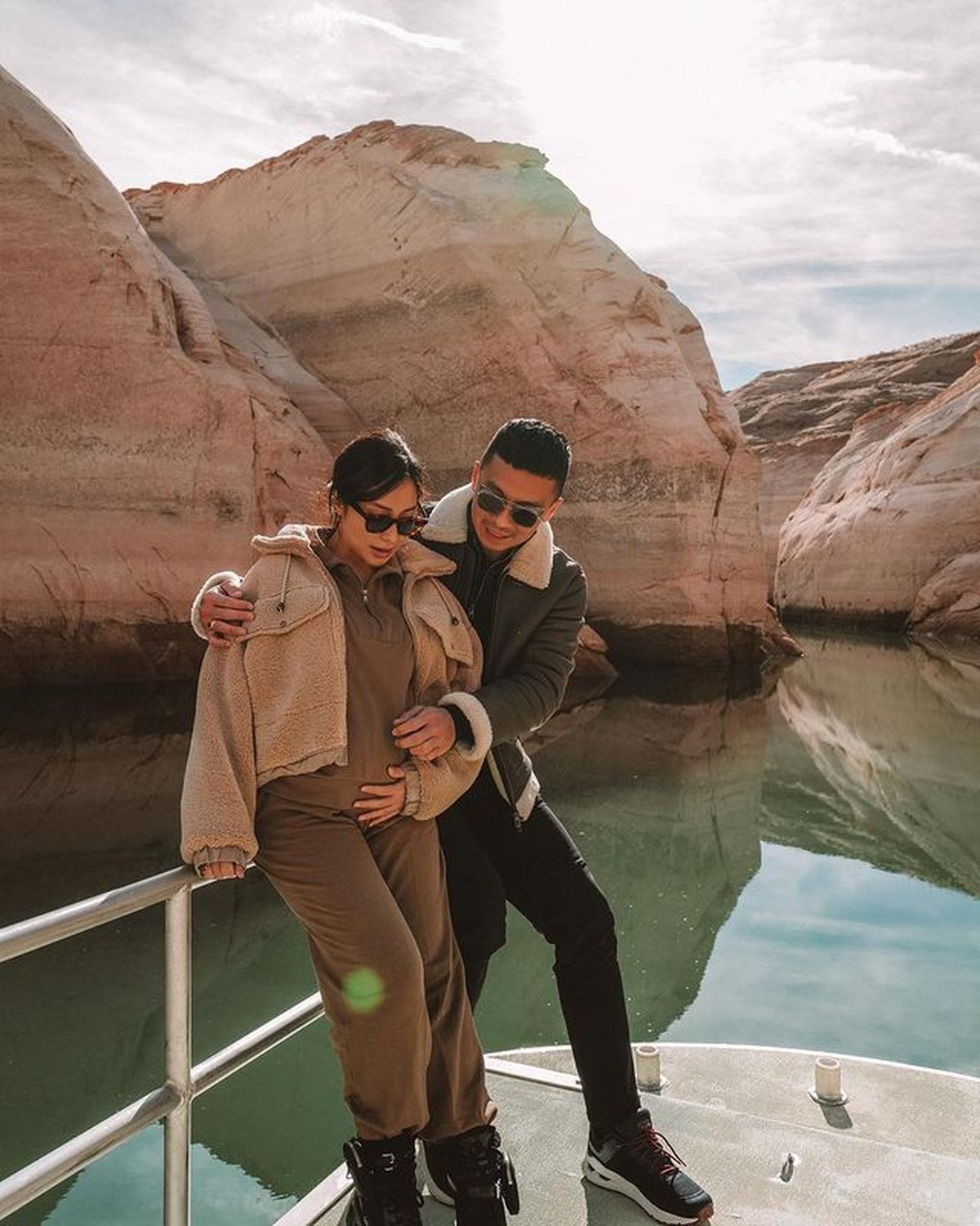 Nikita Willy dan sang suami tercinta memutuskan untuk tinggal dan melahirkan di Amerika&period; Yuk&comma; intip potretnya&excl;