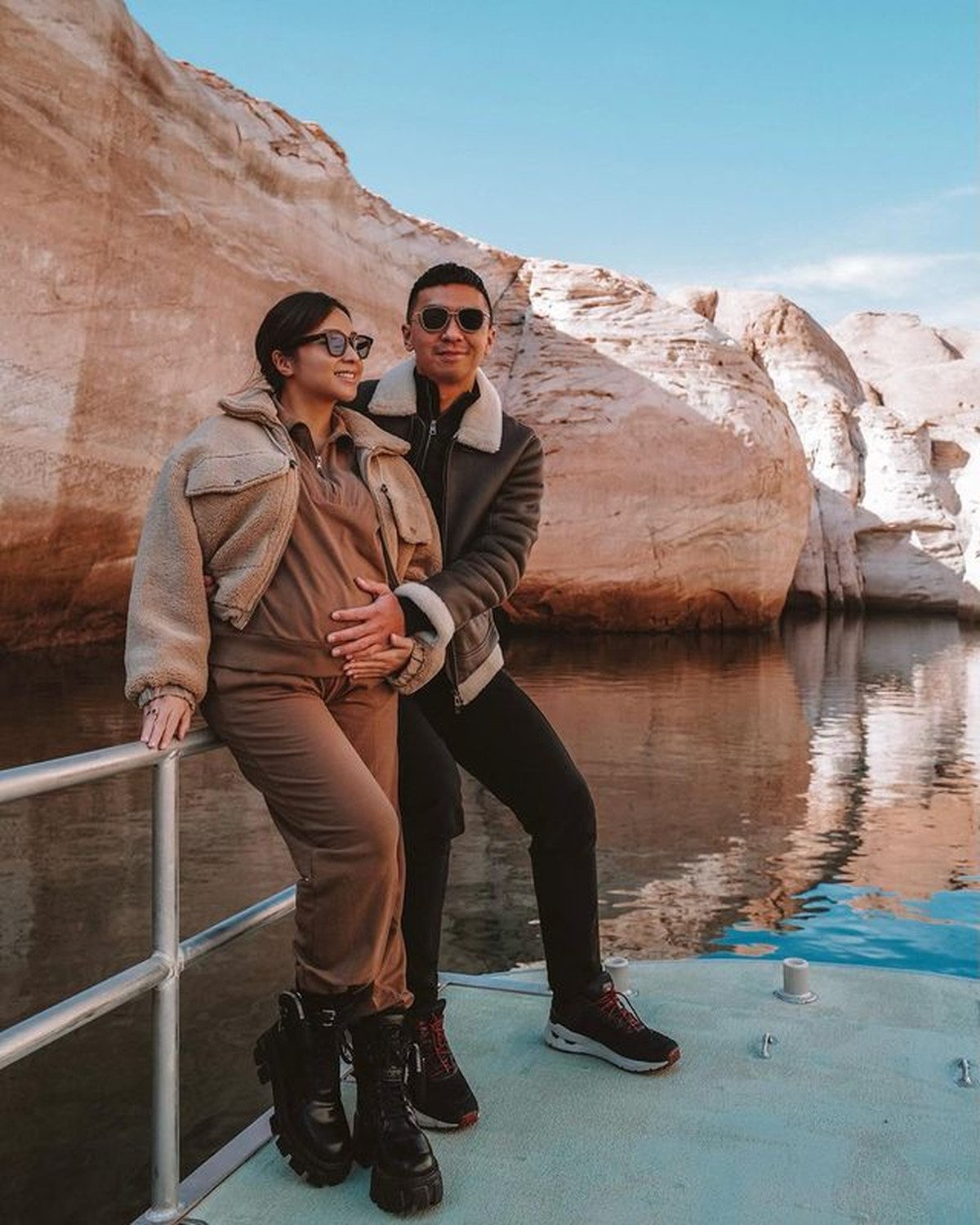 Nikita Willy dan sang suami tercinta memutuskan untuk tinggal dan melahirkan di Amerika&period; Yuk&comma; intip potretnya&excl;