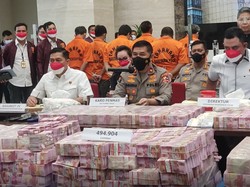Polisi Ringkus 12 Tersangka Pengedar Uang Palsu Jaringan Jakarta & Jatim