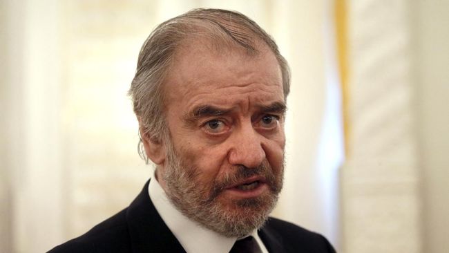 Sejumlah orkestra musik di Eropa memecat konduktor Valery Gergiev yang merupakan teman dekat Presiden Rusia Vladimir Putin.