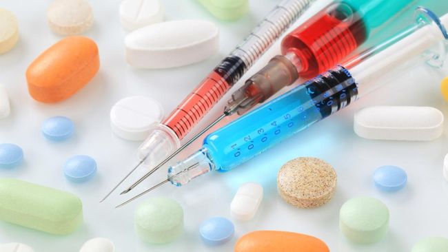Selain sayur dan buah, asupan vitamin juga bisa didapatkan dengan suplemen injeksi ataupun oral. Namun mana yang lebih efektif, vitamin suntik atau oral?