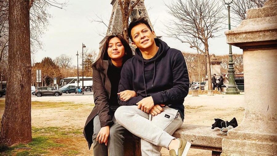 Alleia Anata & Ariel NOAH
