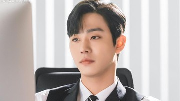 COMEBACK ARTIS TERNAMA