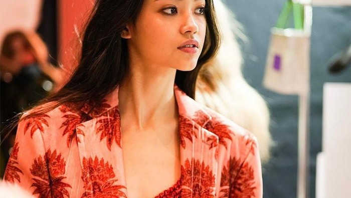 5 Tren Makeup dan Gaya Rambut dari Milan Fashion Week Fall/Winter 2022 5 Tren Makeup dan Gaya Rambut dari Milan Fashion Week Fall/Winter 2022