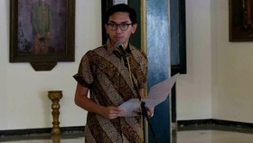 Mangkunegara X Resmi Dilantik, Jokowi Ucapkan Selamat