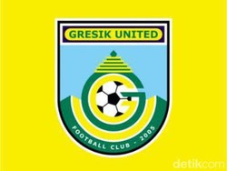 Gresik United Lolos ke Babak 16 Besar, Suporter Urunan untuk Bonus Pemain