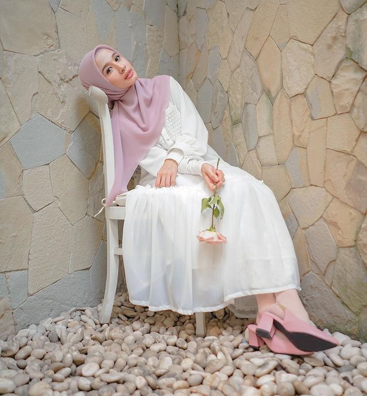 Penampilan Laudya Cynthia Bella usai bercerai dinilai terlalu kurus hingga bikin netizen khawatir&period; Yuk&comma; intip potretnya&excl;