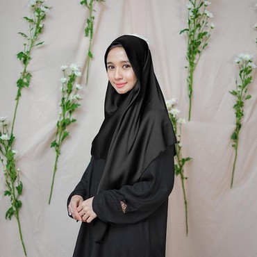 Laudya Cynthia Bella Detoks Digital dari Instagram Selama Ramadan