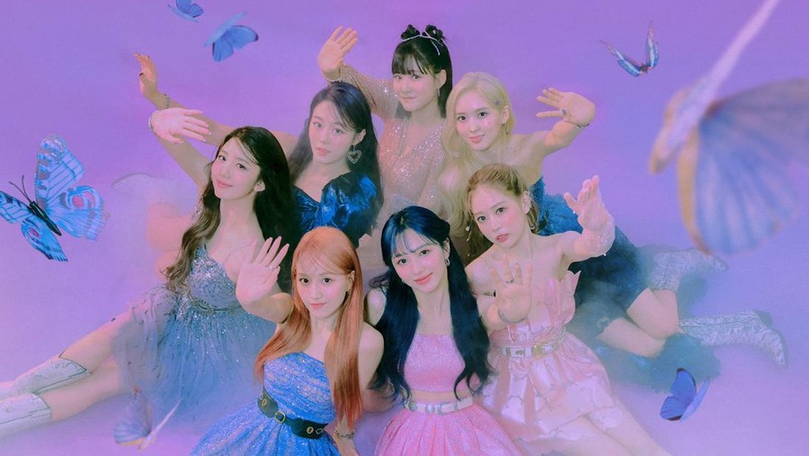 Lirik Lagu Love In Space - Cherry Bullet
