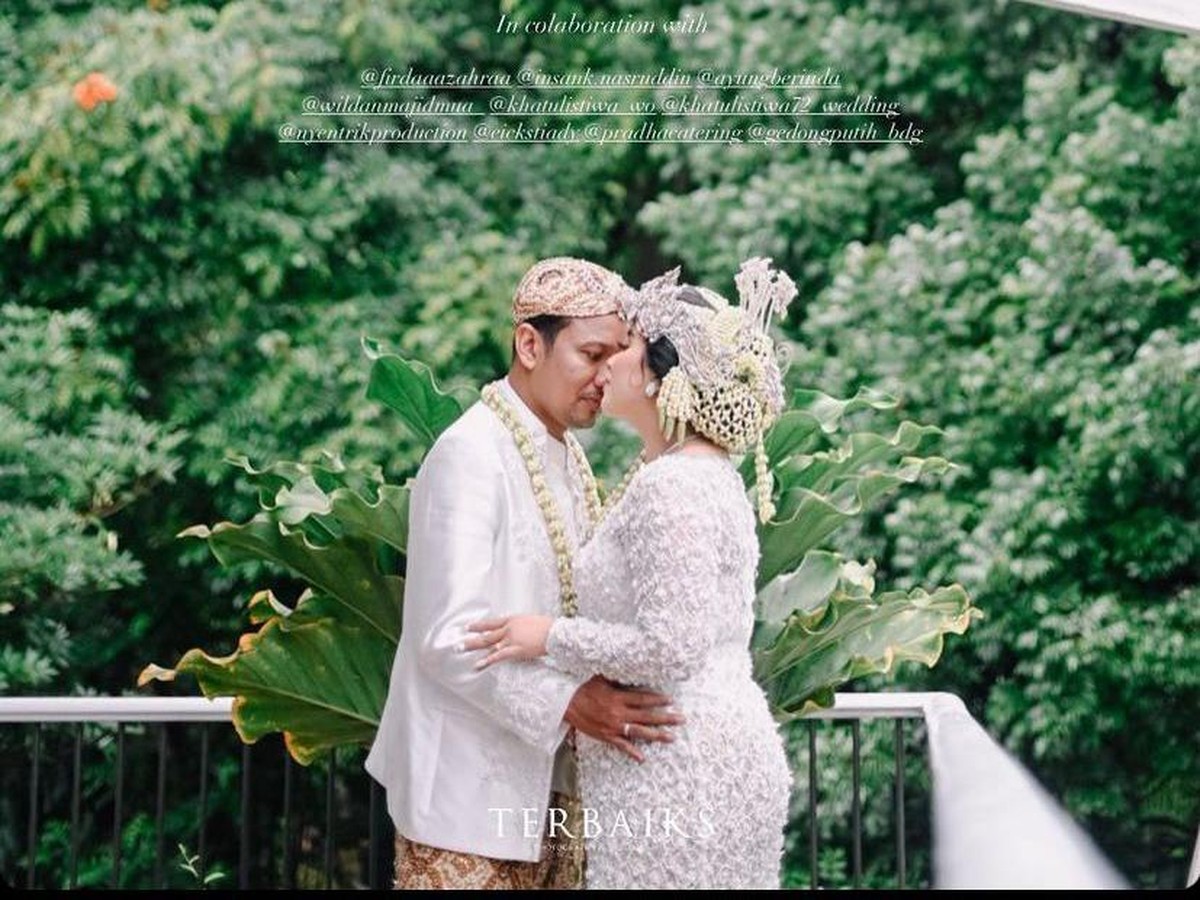 Berbanding terbalik dengan Kalina Oktarani&comma; sang mantan suami Insank Nasruddin baru saja gelar pernikahan&period; Yuk&comma; intip momennya&excl;