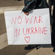 Kisah Para Model Ukraina Hadapi Perang, Terjebak di Negara Asing hingga Bertahan di Pengungsian