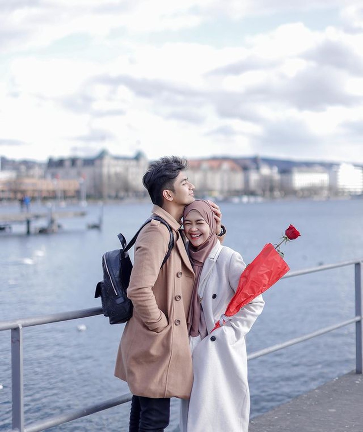 Ria Ricis dan Teuku Ryan Liburan di Swiss