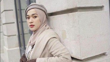 img-title Sudah Resmi Bercerai, Ayus Sabyan Masih Main ke Rumah Ririe Fairus