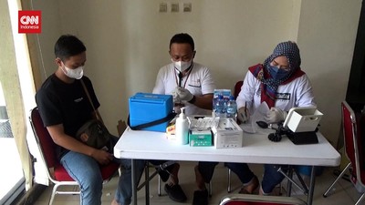 VIDEO: Tak Dimintai Warga, 5500 Dosis Vaksin Astrazeneca Kadaluarsa
