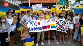 VIDEO: Aksi Tolak Invasi Rusia, WN Ukraina Terancam Dideportasi