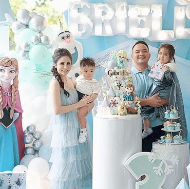 7 Momen Ultah ke-3 Gabriella Anak Momo Eks Geisha dengan Tema Frozen