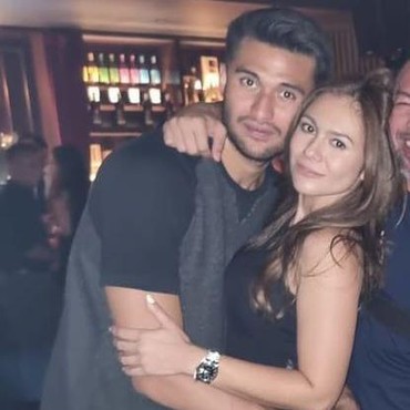 Reaksi Adilla Dimitri Saat Wulan Guritno Peluk Berondong di Hadapannya