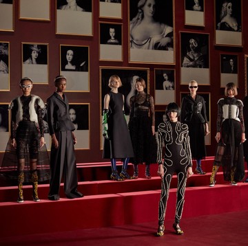 img-title 7 Hal yang Mencuri Perhatian dari Koleksi Terbaru Dior! Ada Baju Pengatur Suhu Tubuh