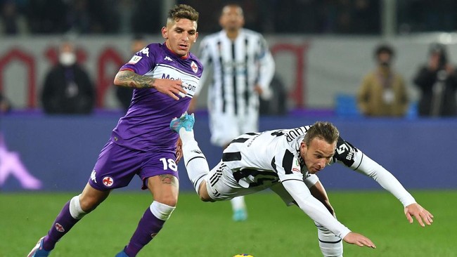Juventus menang dramatis 1-0 atas Fiorentina dalam laga leg pertama semifinal Coppa Italia, Kamis (3/3).