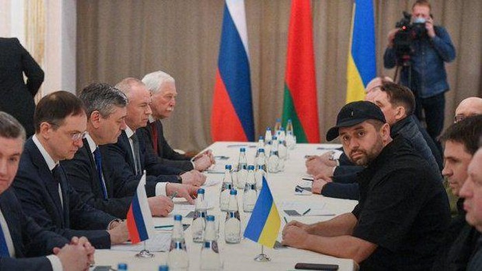 Negosiasi Pertama Rusia-Ukraina Belum Ada Hasil, Presiden Ukraina: Tidak Puas Tapi Ada Sinyal Baik