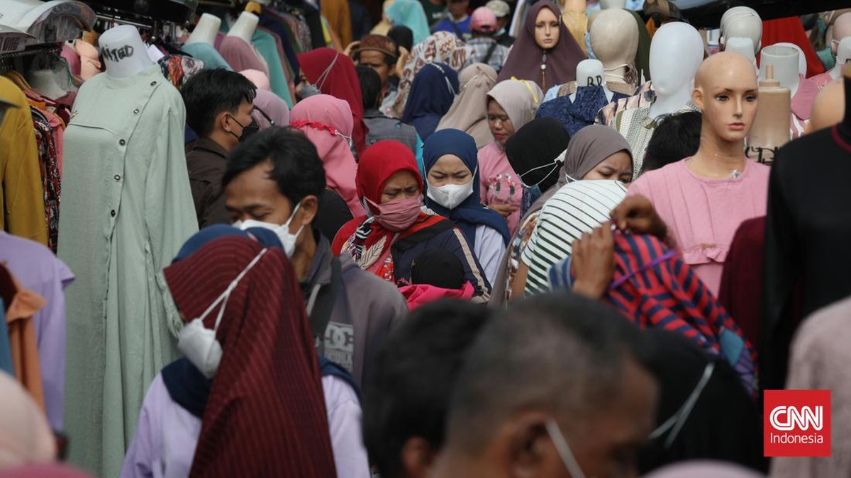 FOTO: Keriuhan Pasar Tasik Pusat Busana Muslim di Jakarta